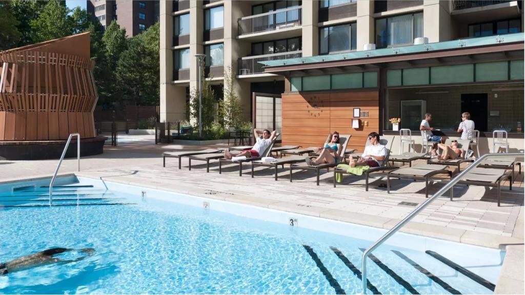 Global Luxury Suites At The Commonwealth Бостон Экстерьер фото